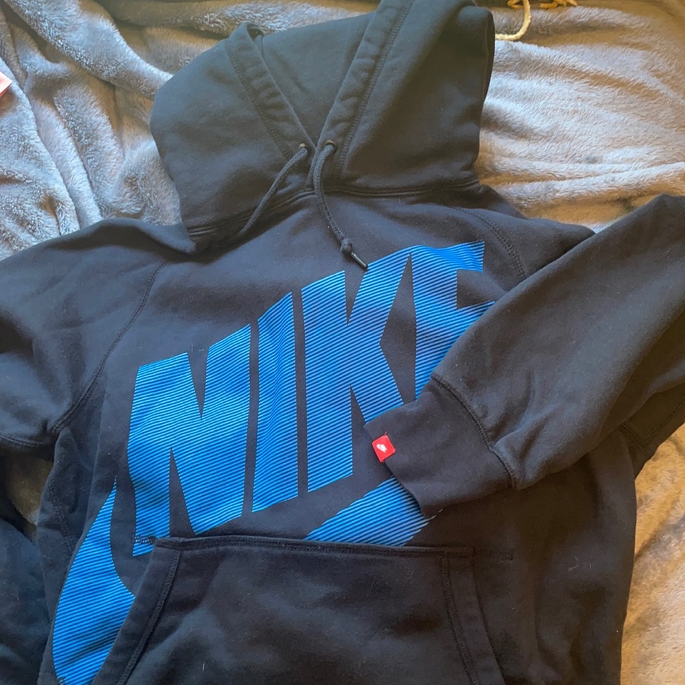 nike hoodie
